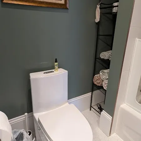 Rose & Thistle B&B Lunenburg-2